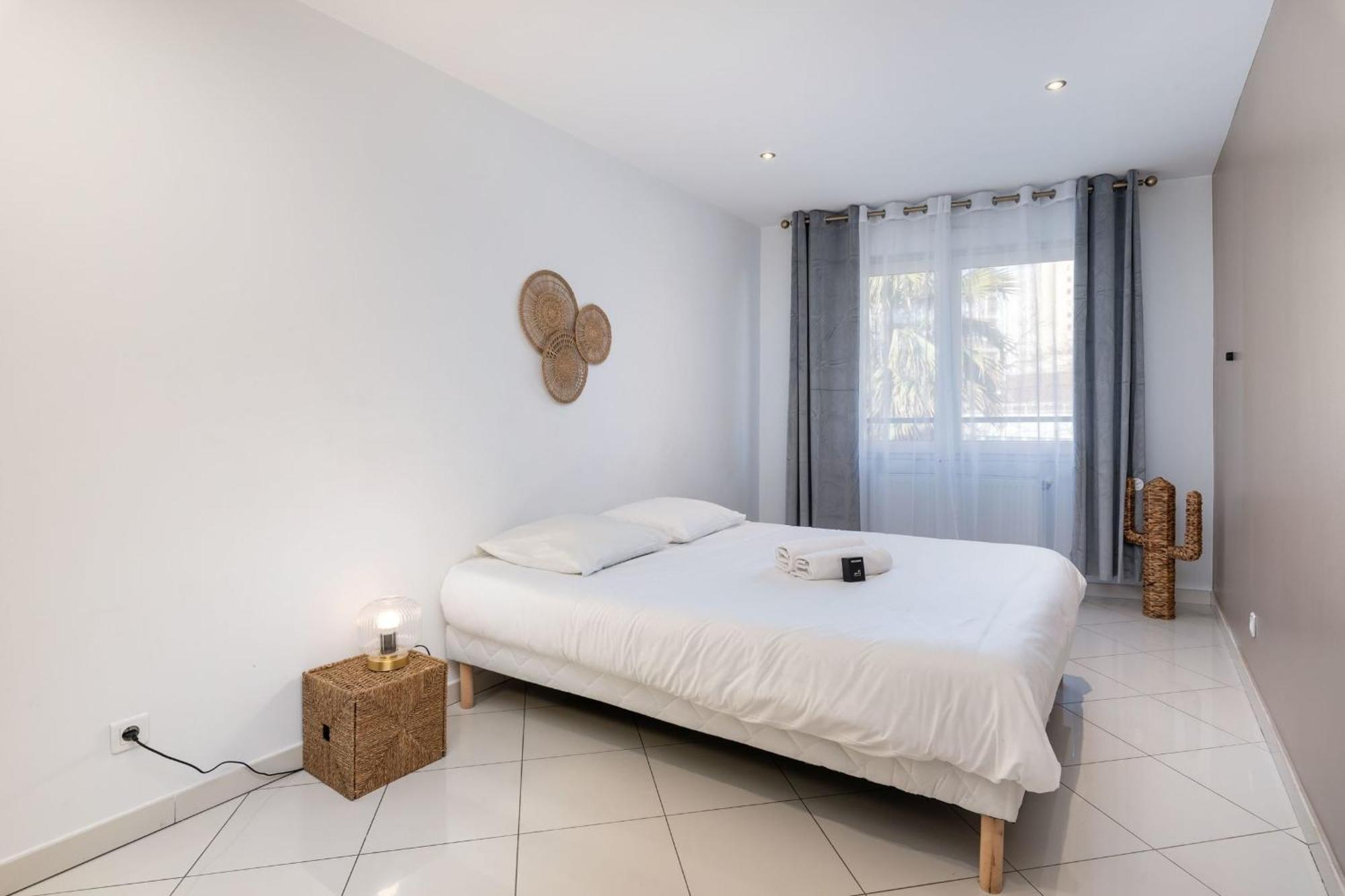 Maison Frappaz - 4 Bedrooms With Garden Villeurbanne Buitenkant foto